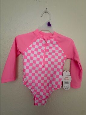 Wonder Nation set of 2 rash guards.